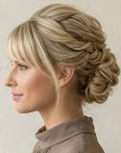Raccolto con uno chignon basso